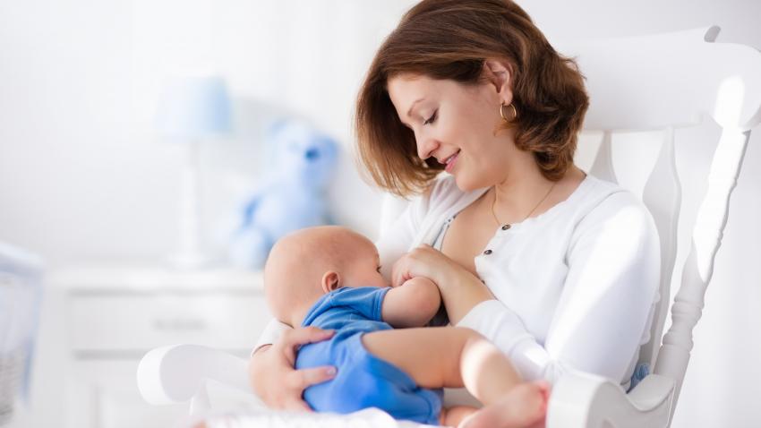 Consejos: Cómo comer una alimentación saludable durante la lactancia materna 